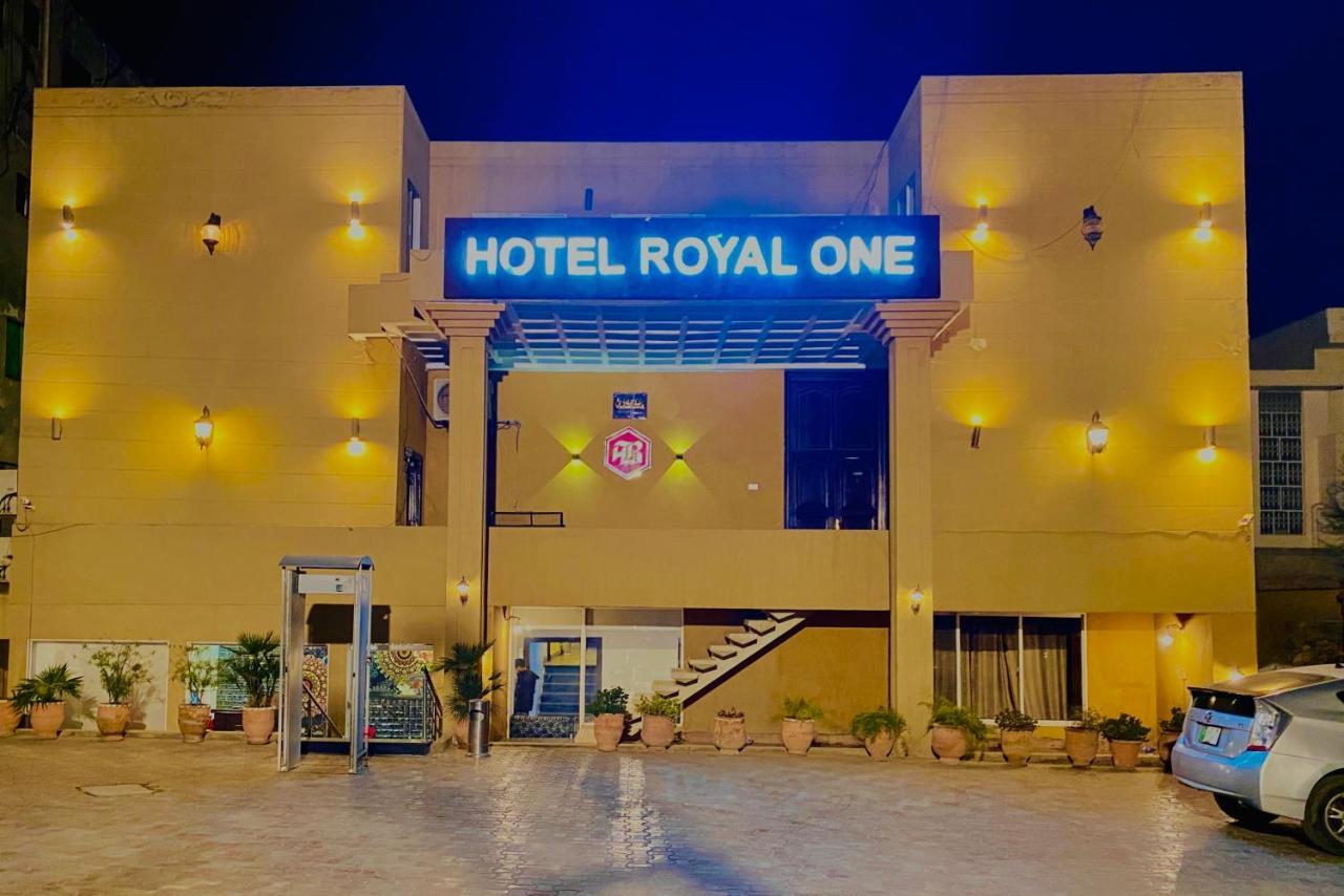 Hotel Royal One Multan Extérieur photo