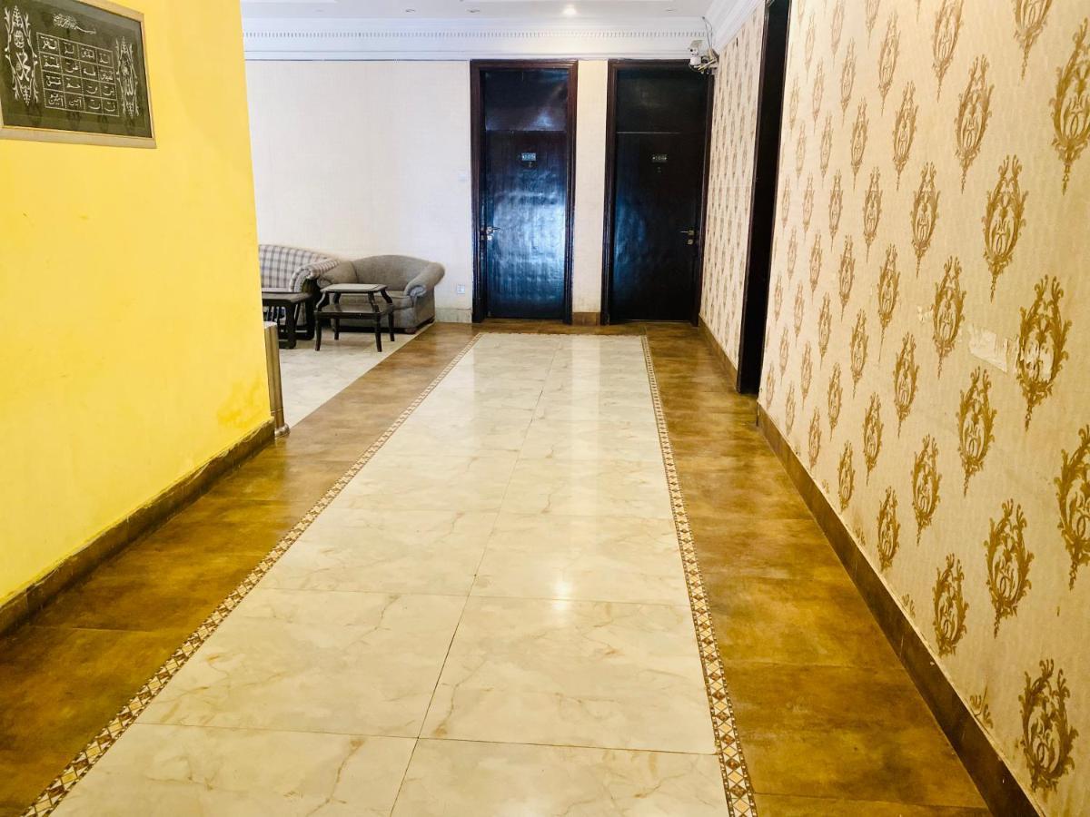 Hotel Royal One Multan Extérieur photo
